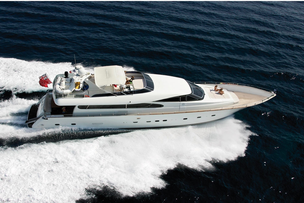 Amer 25,90 | Yacht Charter | Volo Luxury